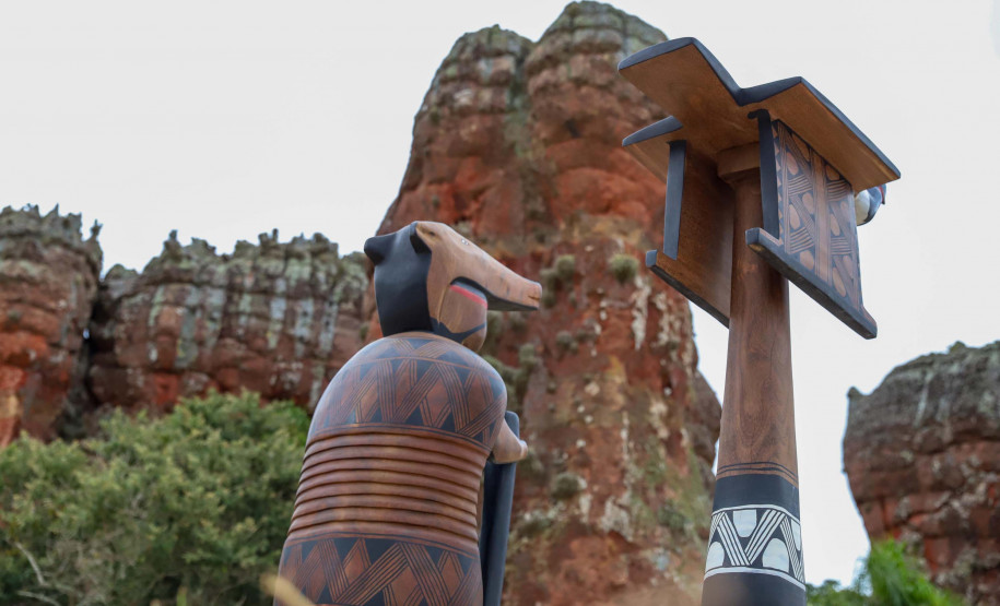 Parque Estadual de Vila Velha vira museu a céu aberto com projeto do MON