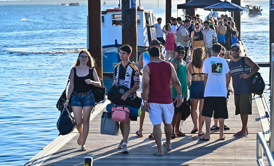 Despedida na Ilha: shows de Lagum e Maneva celebram temporada histórica do Verão Maior