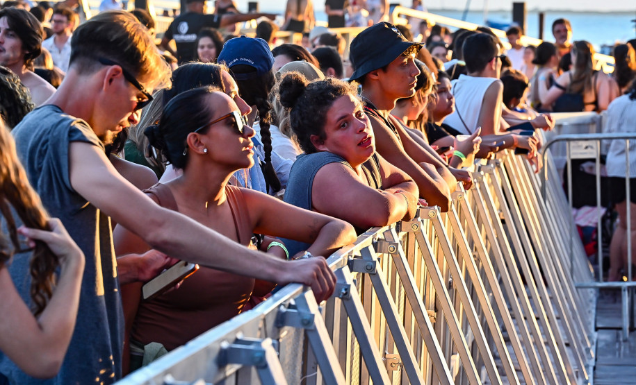 Despedida na Ilha: shows de Lagum e Maneva celebram temporada histórica do Verão Maior