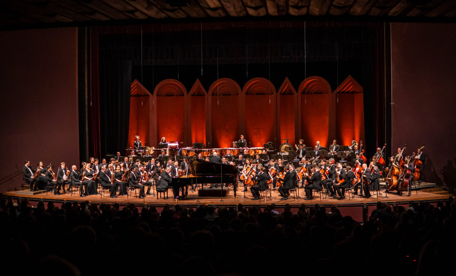 Orquestra Sinfônica do Paraná abre temporada 2026 com novo piano e solista internacional