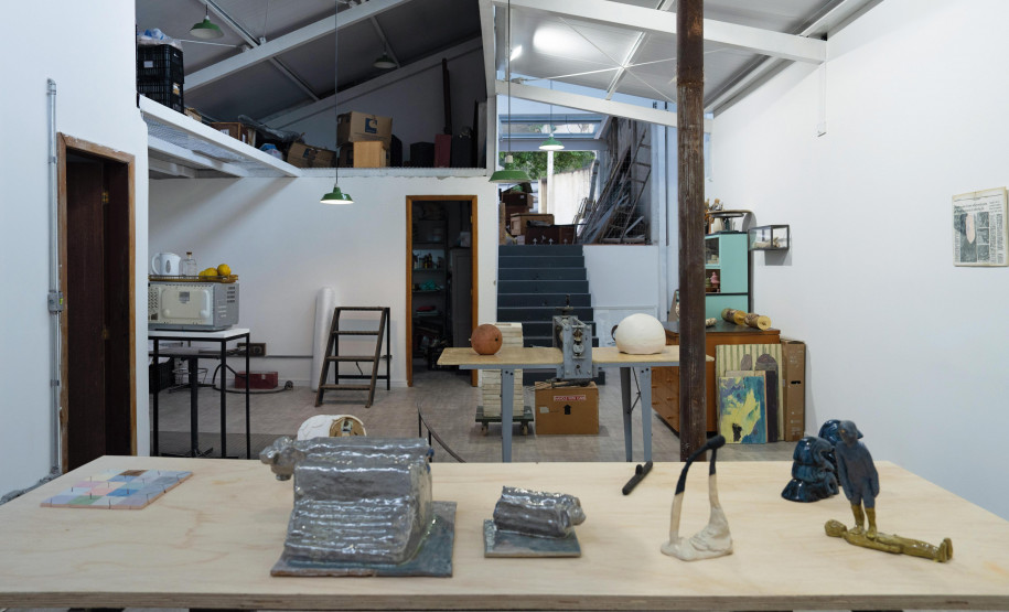 Livro sobre mulheres artistas e seus espaços de trabalho será lançado no MUPA