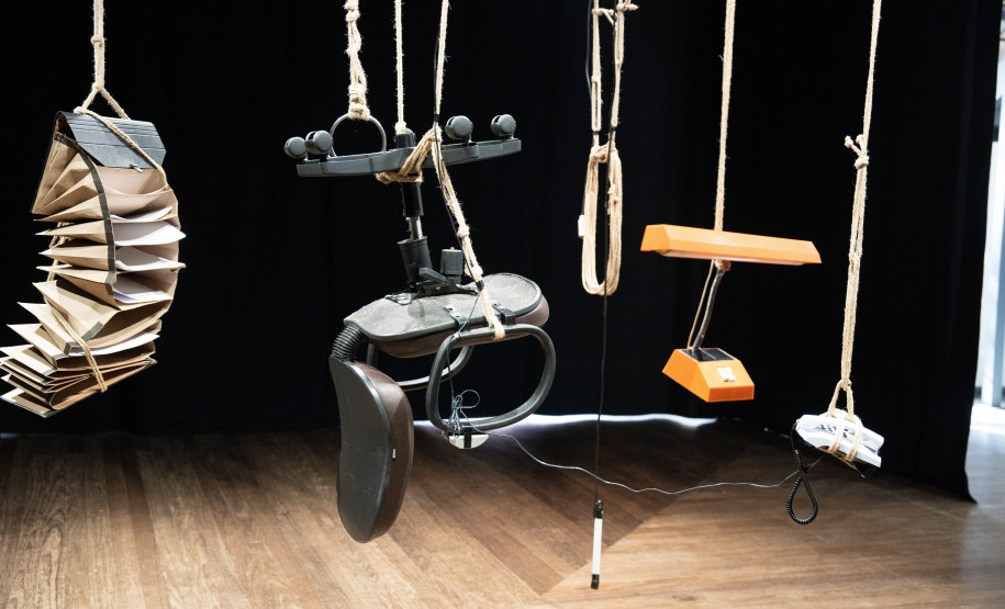 Livro sobre mulheres artistas e seus espaços de trabalho será lançado no MUPA