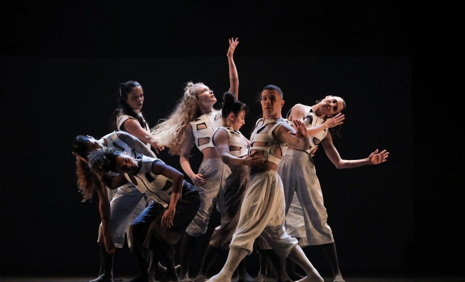 Orquestra Sinfônica e Balé Teatro Guaíra abrem inscrições para músicos e bailarinos