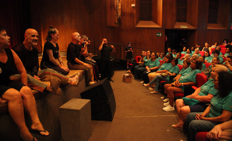 G2 Cia de Dança emociona 450 pessoas em apresentação gratuita em Maringá