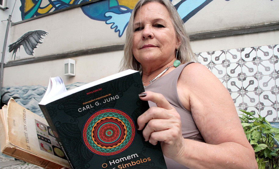 Academia Alfredo Andersen abre inscrições para curso gratuito de Arteterapia