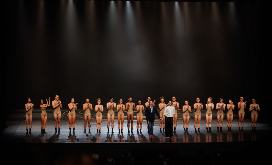 Tempo de Movimento: Balé Teatro Guaíra abre temporada 2026 com plateia lotada