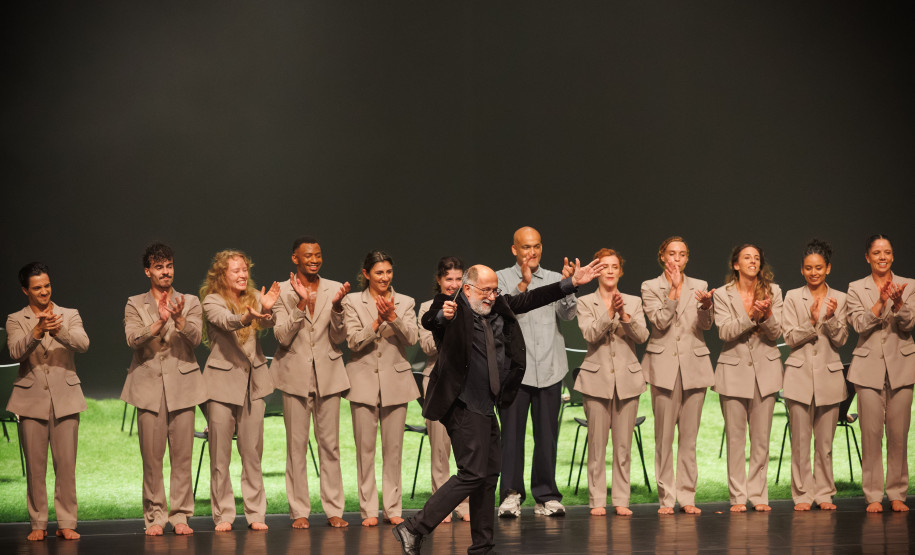 Tempo de Movimento: Balé Teatro Guaíra abre temporada 2026 com plateia lotada