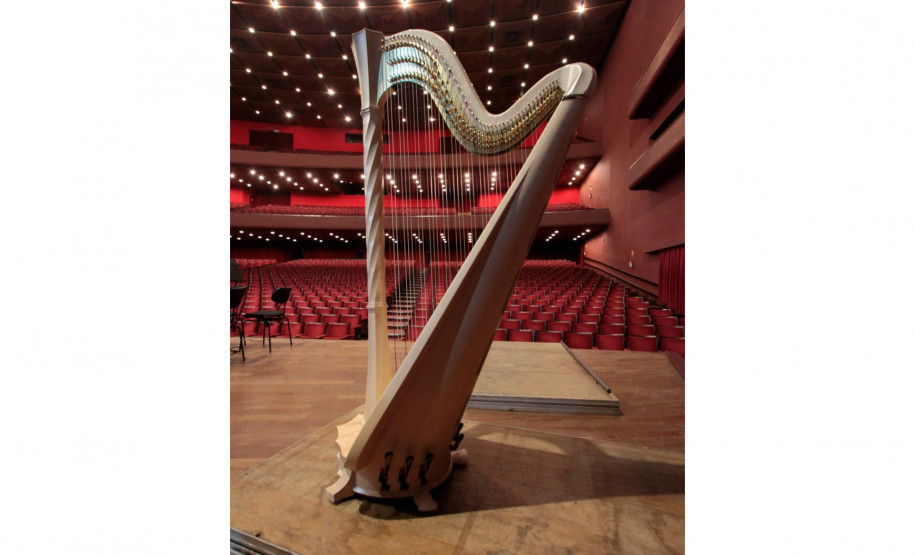 Orquestra Sinfônica do Paraná recebe nova harpa da marca italiana Salvi Harps