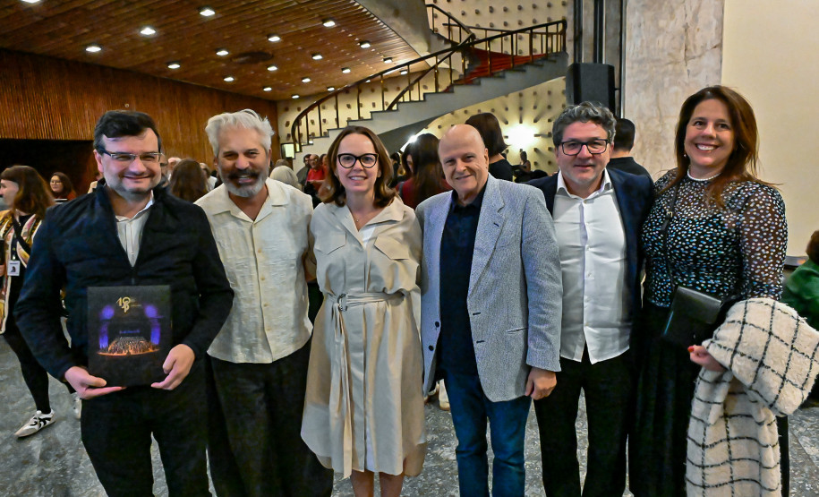 40 anos: mais de 500 pessoas prestigiam lançamento do livro sobre a Orquestra Sinfônica do Paraná