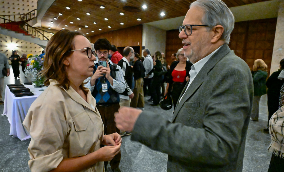 40 anos: mais de 500 pessoas prestigiam lançamento do livro sobre a Orquestra Sinfônica do Paraná