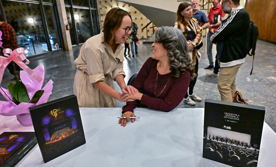 40 anos: mais de 500 pessoas prestigiam lançamento do livro sobre a Orquestra Sinfônica do Paraná