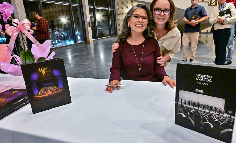 40 anos: mais de 500 pessoas prestigiam lançamento do livro sobre a Orquestra Sinfônica do Paraná