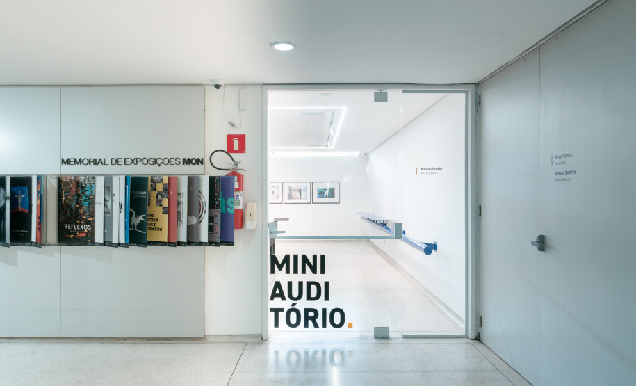 MON promove mesa-redonda e lançamento de catálogo sobre o artista Alberto Massuda