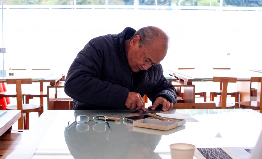 Museu Oscar Niemeyer promove oficina de modelagem em argila em abril