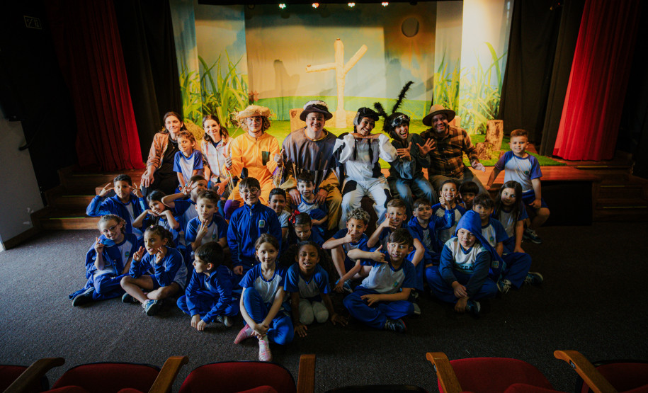 Programa Crianças no Teatro volta a circular e leva cultura de graça a cidades do Paraná