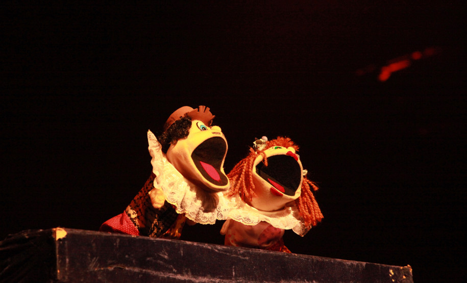 G2 Cia de Dança lota teatro e levanta a plateia em Francisco Beltrão, no Sudoeste