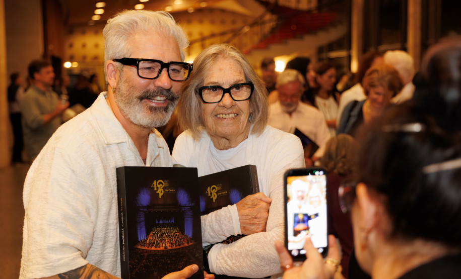 40 anos: mais de 500 pessoas prestigiam lançamento do livro sobre a Orquestra Sinfônica do Paraná