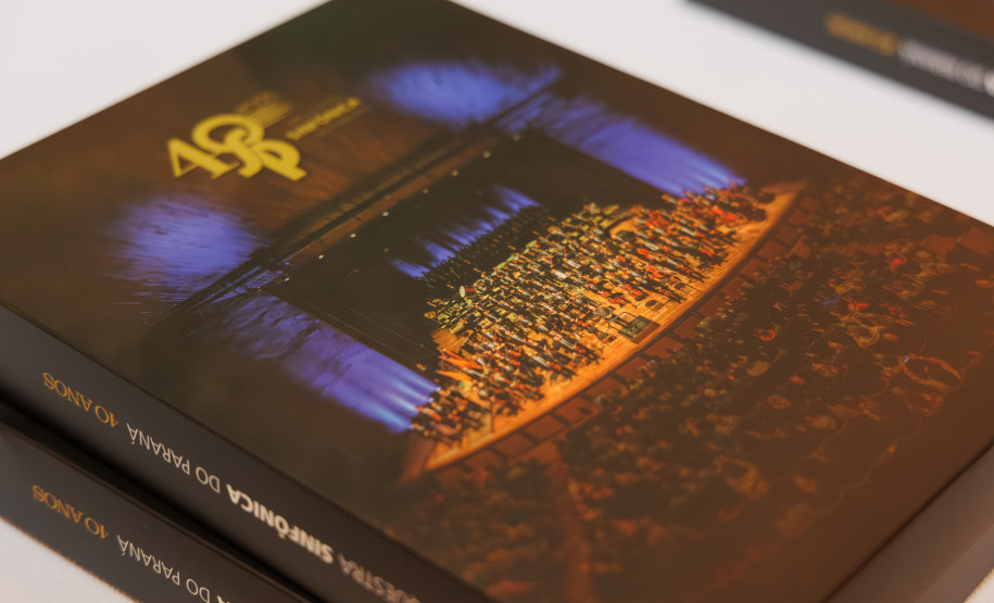 40 anos: mais de 500 pessoas prestigiam lançamento do livro sobre a Orquestra Sinfônica do Paraná