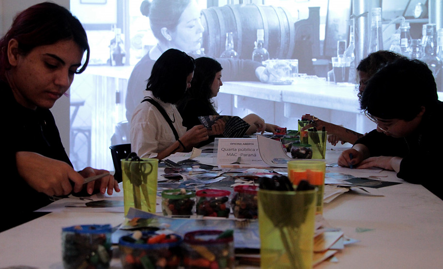 MAC Paraná promove atividade visual voltada a pessoas no espectro autista