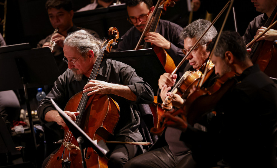 Orquestra Sinfônica do Paraná encanta crianças em concerto didático em Araucária