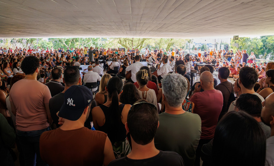 Orquestra Sinfônica do Paraná leva Mozart e Beethoven ao MON em concerto gratuito neste sábado (25)