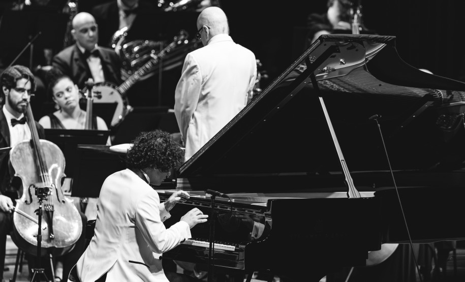 Primeiro dia de concerto do “Festival Gershwin" da Orquestra Sinfônica do Paraná lota o Guairão