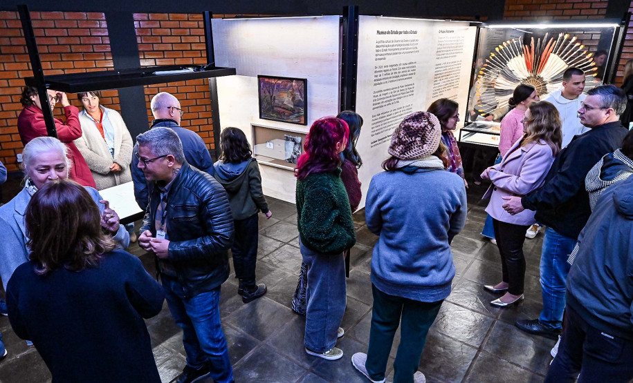 Exposição do MUPA em Pato Branco aproxima população do Sudoeste de acervo histórico