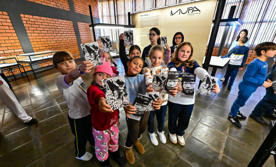 Patrimônio, memória e descoberta: 200 alunos visitam o Museu Satélite MUPA Pato Branco
