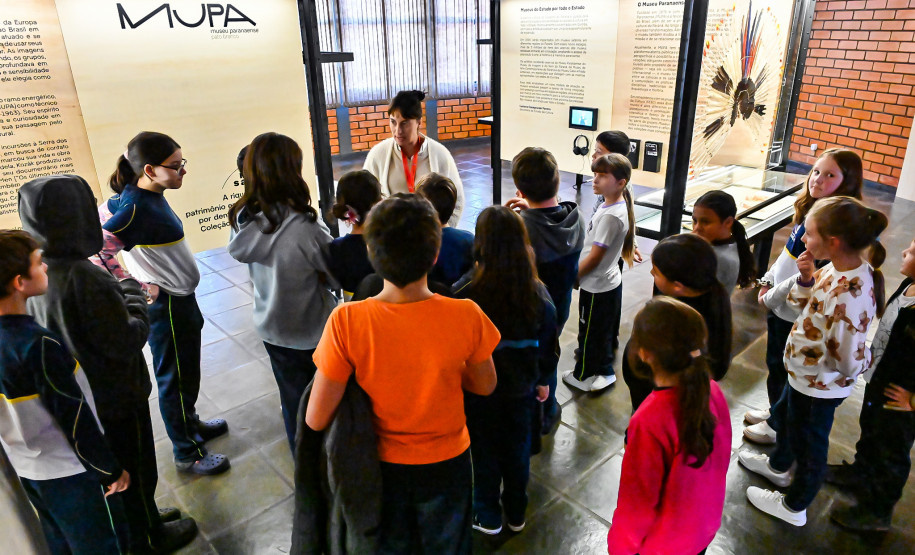 Patrimônio, memória e descoberta: 200 alunos visitam o Museu Satélite MUPA Pato Branco