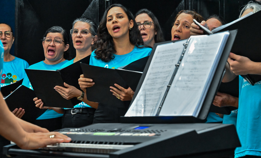 Estado amplia incentivo à musicalização com entrega de instrumentos em Campo Mourão