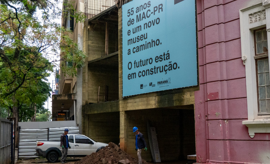 Governo do Estado retoma obras de restauro da sede histórica do MAC Paraná