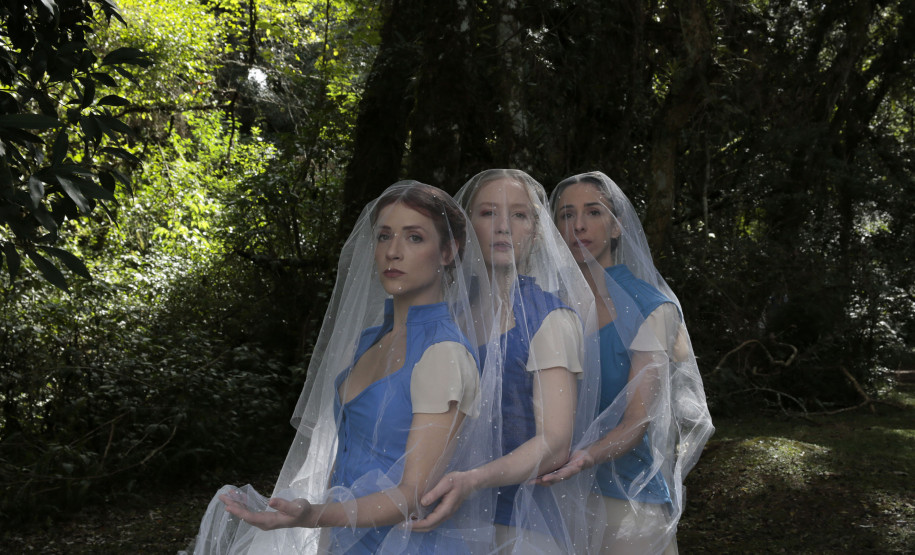 “GiselleS”: montagem do Balé Teatro Guaíra revisita clássico e aposta alto em figurino e cenário