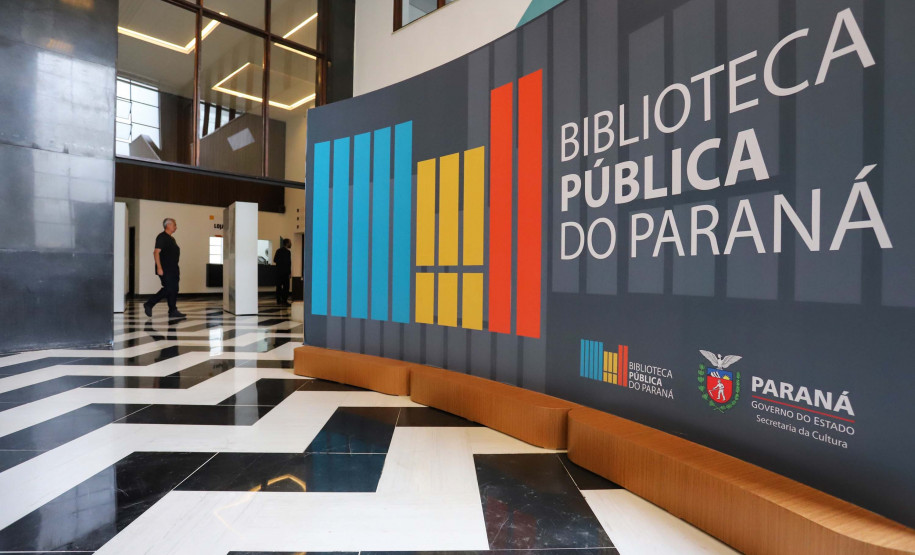 Lançamentos, oficinas e recital integram a programação de maio da Biblioteca Pública