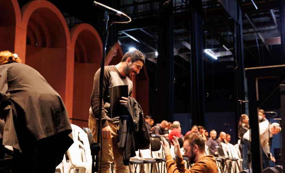 Projeto grandioso: concerto dos 41 anos da OSP mobiliza 230 artistas e crianças no Guairão