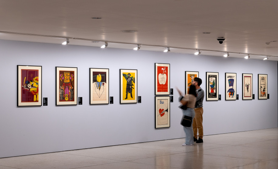 Exposição “Sonhos de Cinema: Arte para a Sétima Arte” fica até este domingo no MON