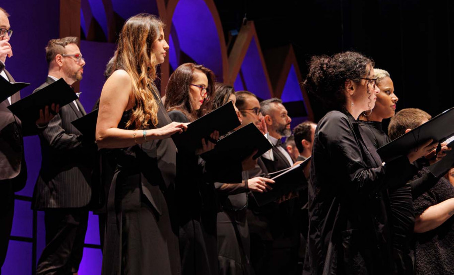 Mais de 4 mil pessoas prestigiam concerto que celebrou os 41 anos da Orquestra Sinfônica do Paraná