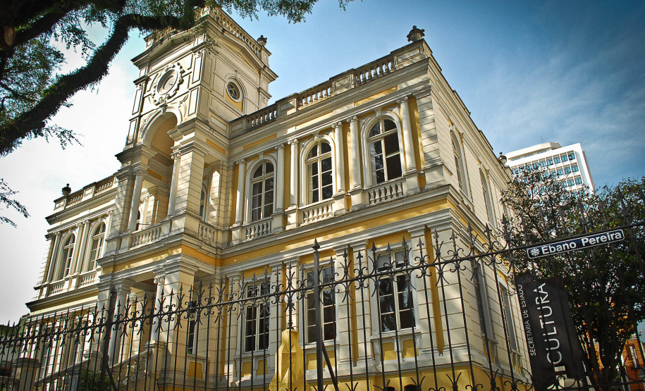 Comunicação da Cultura Paraná entra em pausa durante o período eleitoral; saiba como acessar serviços, editais e programação