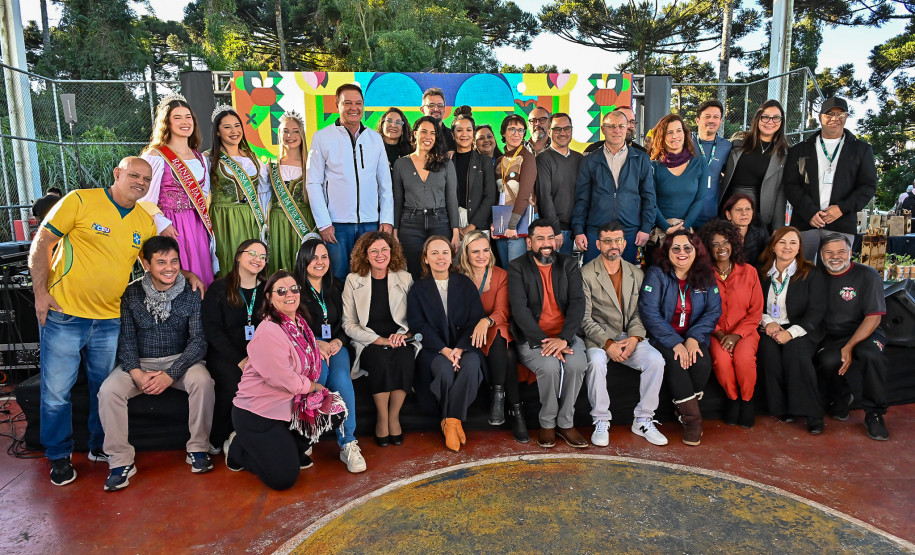 Estado lança consulta pública do Edital MovCEU Paraná em evento em Colombo