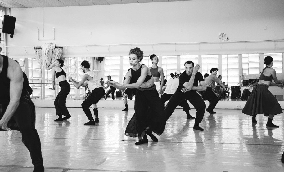 Estreia da semana, balé “GiselleS” transforma clássico em história de identidade e amor