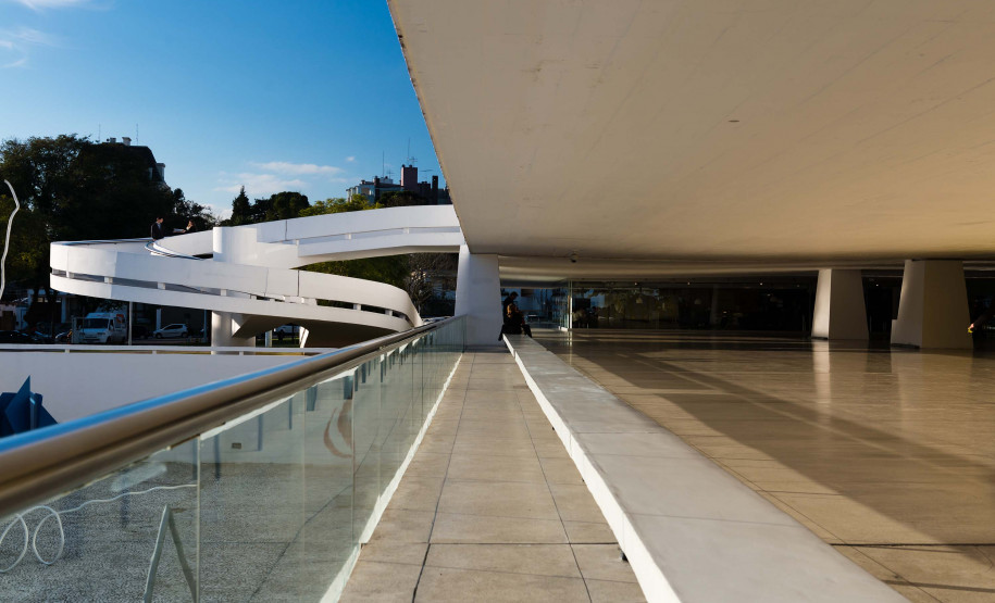 Público poderá visitar o Museu Oscar Niemeyer no feriado de Corpus Christi