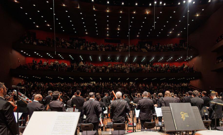 Concerto da Orquestra Sinfônica do Paraná celebra os 70 anos da pianista Analaura de Souza Pinto