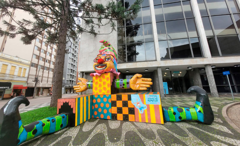 Festival de Teatro de Bonecos começa neste domingo em Curitiba