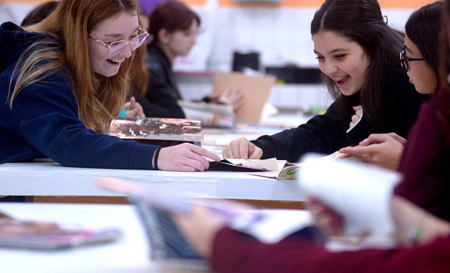 Oficinas abertas de arte têxtil acontecem em outubro no Centro Juvenil de Artes Plásticas