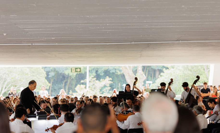 Orquestra Sinfônica do Paraná se apresenta neste sábado no auditório do MON