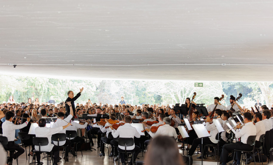 Orquestra Sinfônica do Paraná se apresenta neste sábado no auditório do MON