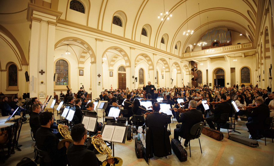 Orquestra Sinfônica do Paraná se apresenta gratuitamente na Lapa pelo projeto Guaíra para Todos