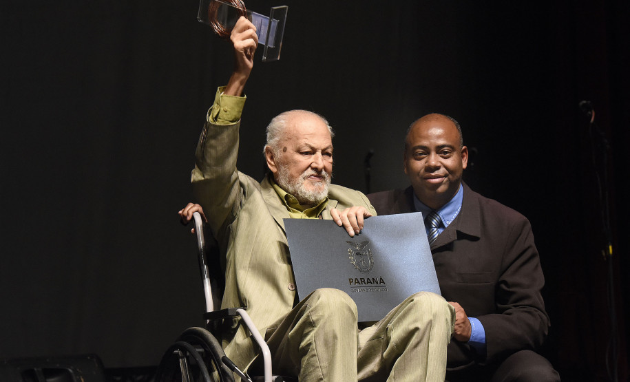 O ativista Glauco Lobo morreu nesta quinta-feira (21).