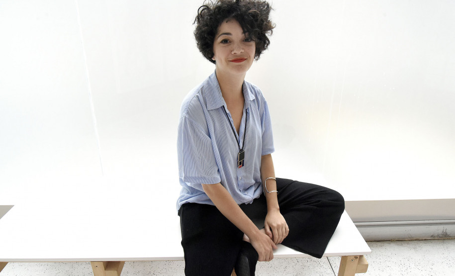 A produtora cultural e curadora Ana Rocha é a nova diretora do MAC-PR.