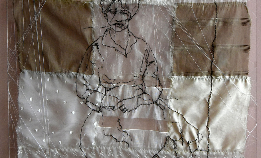 A obra Mãe (2017) de Claudia Lara é uma das peças da mostra Ero Ere: artistas negras, em exposição até o dia 31 de março.