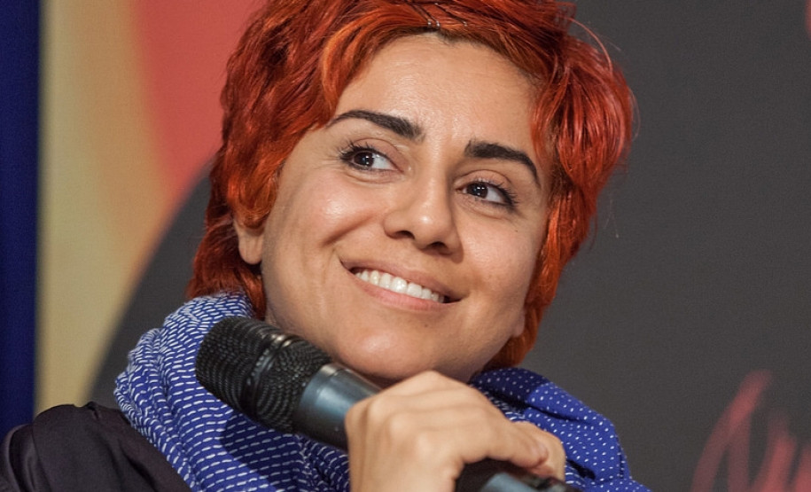 A cineasta iraniana Mania Akbari. "Cinema de Mulheres" segue até o dia 28 no MIS-PR.